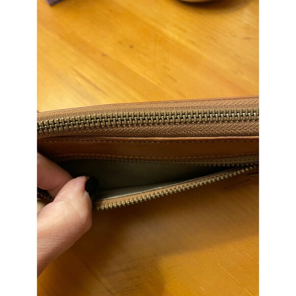 Lucky Brand Zip-around Leather Wallet Camel Color Cardholder Billfold - Picture 8 of 9